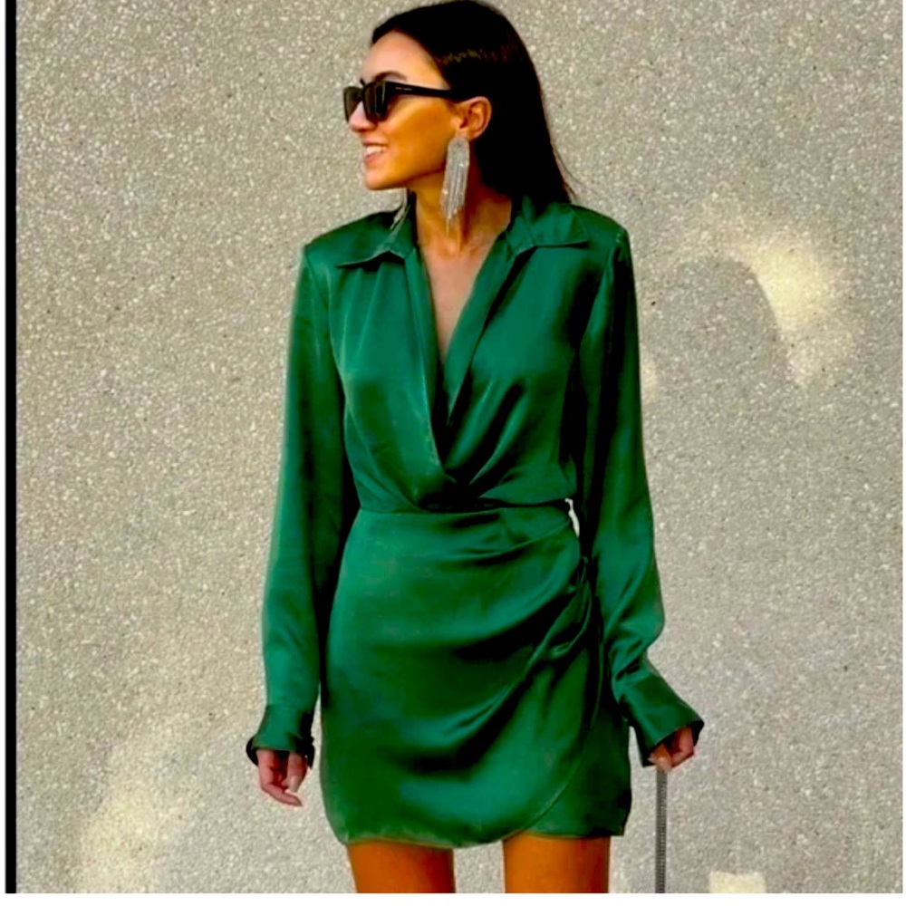 ZARA WOMAN GREEN SATIN EFFECT MINI DRESS